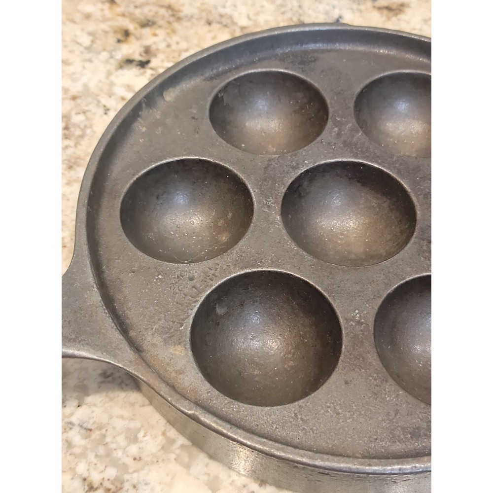 Griswold 962 No 32 Cast Iron Aebleskiver Cake Pan Skillet Made In USA. - Picture 2 of 7